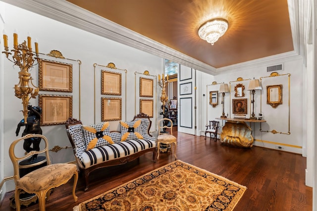 1561 Kirby Dr, Houston, TX 77019 - living area featuring wood finished floors and crown molding