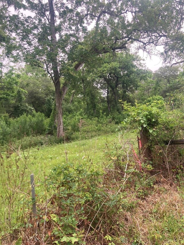 2872 Brazoria County Rd, Angleton, TX 77515