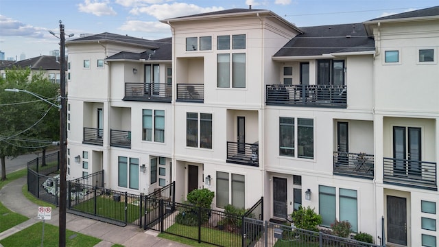 3909 Rose St, Houston, TX 77007 - view of property