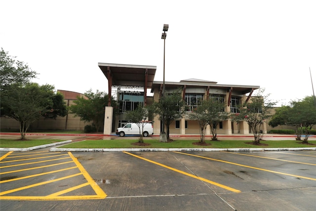 3911 Hermitage Hollow Ln, Houston, TX 77339 - view of uncovered parking lot