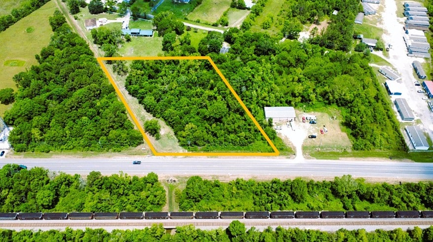 13290 Fm-1960 Rd E, Huffman, TX 77336 - photo 2