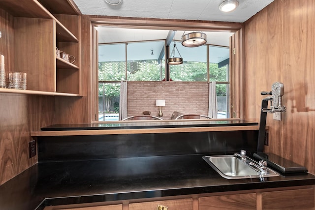 1240 Oakcrest Cir, Beaumont, TX 77706 - detailed view of a sink