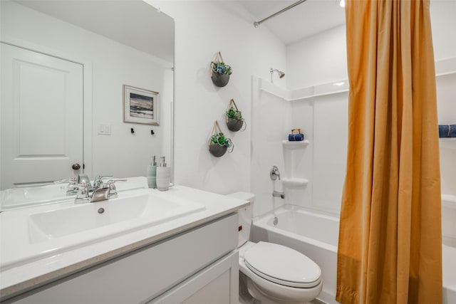 3025 Wild Dunes Dr, Katy, TX 77493 - full bath featuring shower / bath combo with shower curtain, vanity, and toilet