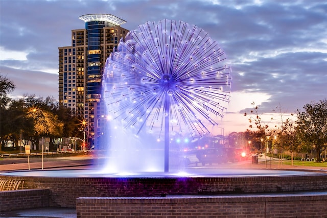 2015 Hopkins St, Houston, TX 77006 - view of surrounding community