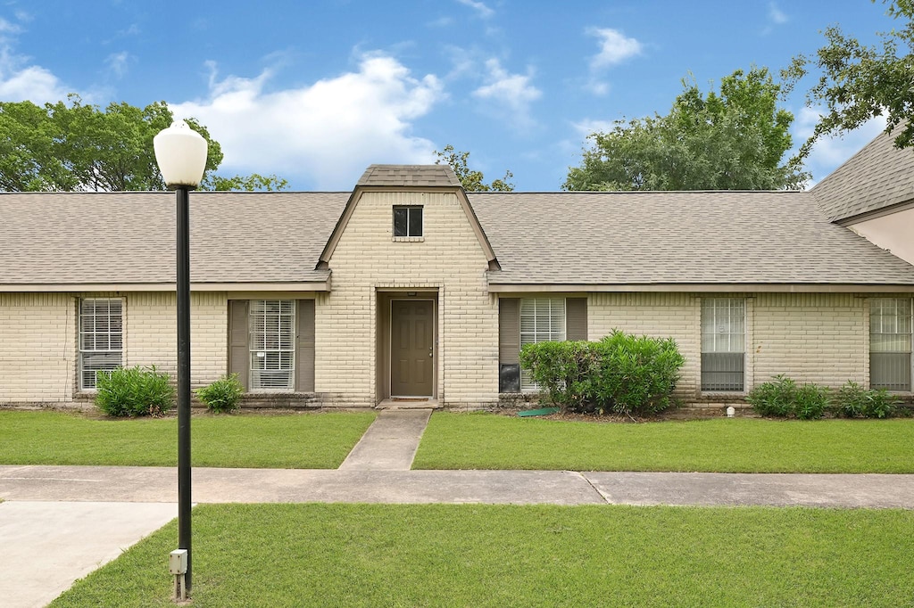 7162 Crownwest St Unit 7162, Houston, TX 77072 - photo 1