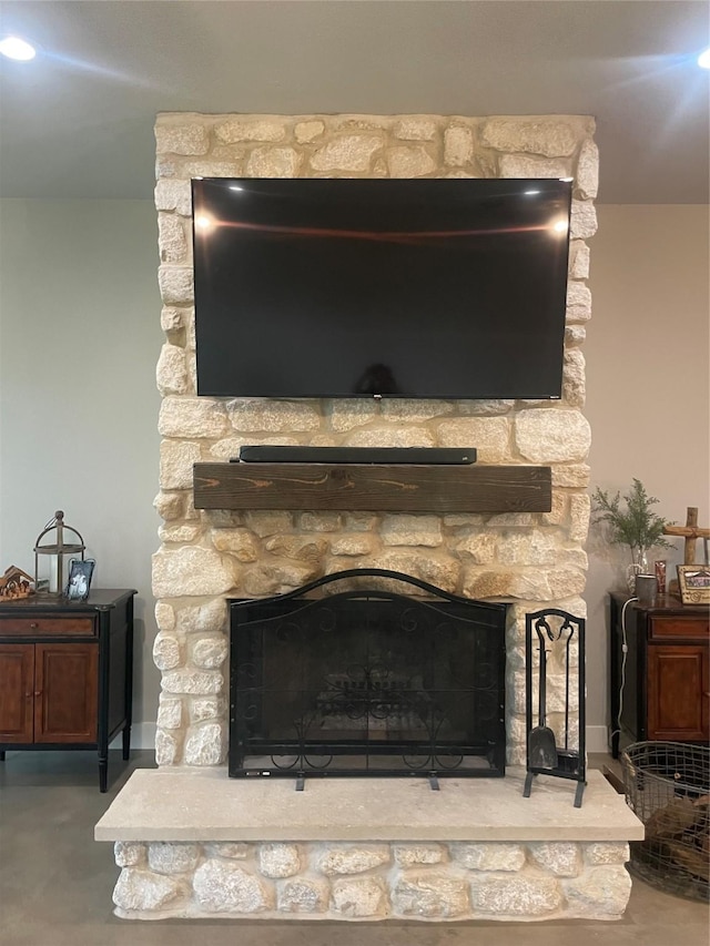 3295 Fm 524, Sweeny, TX 77480 - detailed view of a stone fireplace and baseboards