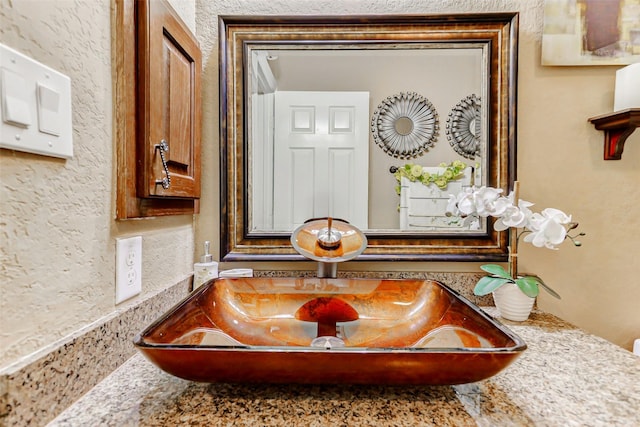 8215 Frontenac Dr, Houston, TX 77071 - bathroom with a sink