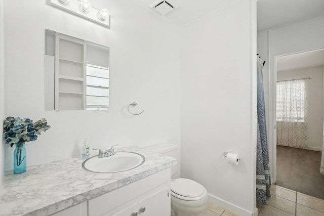 2112 Leyte Dr, Tool, TX 75143 - full bath featuring vanity, tile patterned floors, and toilet
