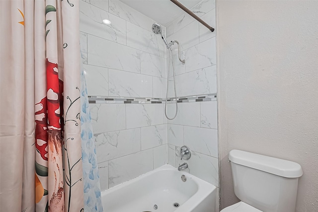 6134 Guadalupe St, Houston, TX 77016 - full bathroom featuring shower / bathtub combination with curtain and toilet