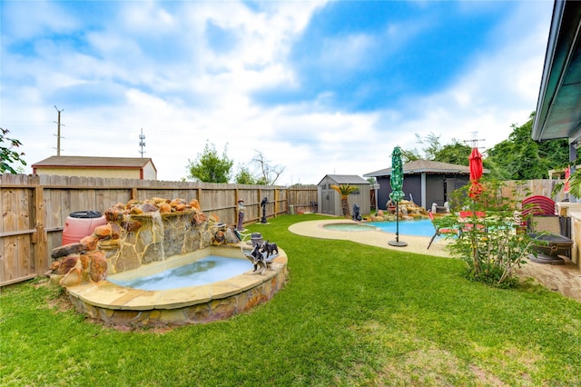 4406 Hidden Trace Ct, Houston, TX 77066 - view of yard featuring a patio area and a pool with connected hot tub