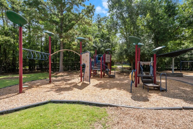 35 Dewdrift Pl, The Woodlands, TX 77382 - community playground with a yard