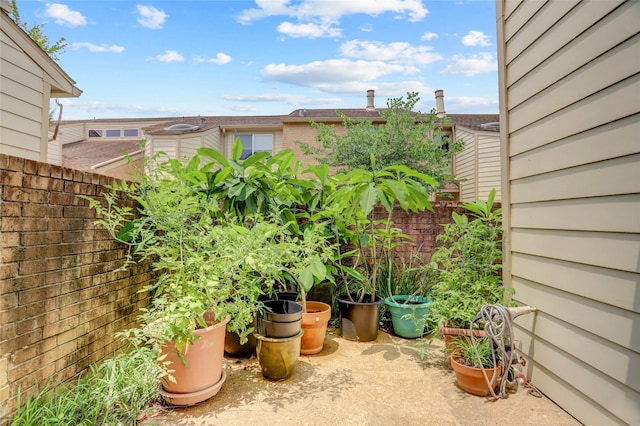 2014 Augusta Dr, Houston, TX 77057 - view of patio / terrace