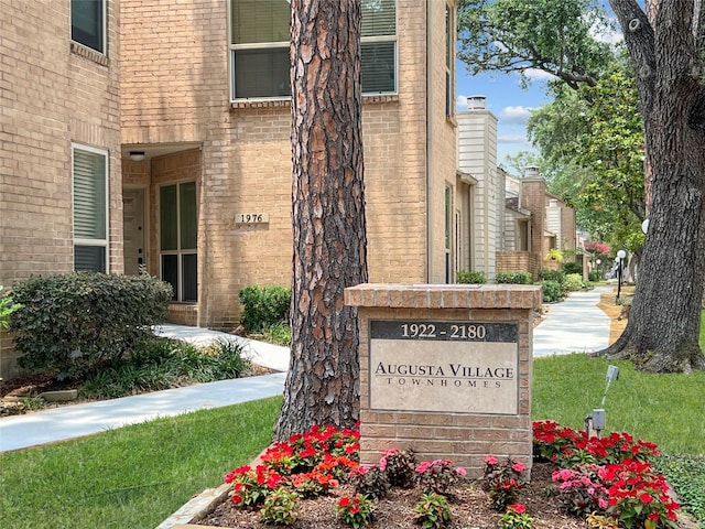 2014 Augusta Dr, Houston, TX 77057 - view of community / neighborhood sign