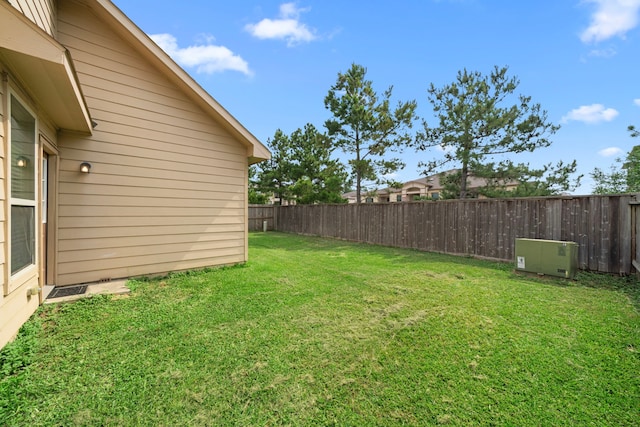25426 Saddlebrook Champion Way, Tomball, TX 77375 - view of yard