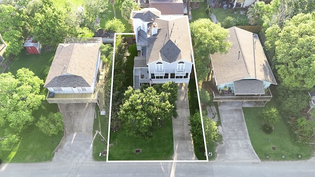 718 Pine Rd, Clear Lake Shores, TX 77565 - aerial view of residential area with property boundaries highlighted