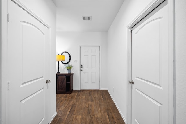 3313 Cold Swan Ct, Conroe, TX 77301 - hall featuring dark wood finished floors and baseboards