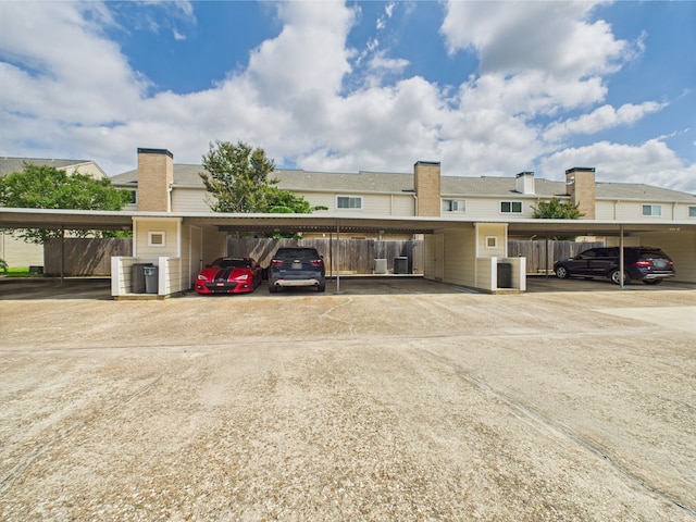 10380 Briar Forest Dr Unit 32/6, Houston, TX 77042 - view of covered parking lot