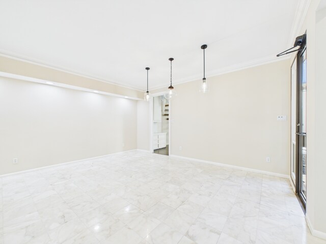 7608 Del Monte Dr, Houston, TX 77063 - unfurnished room featuring crown molding and baseboards