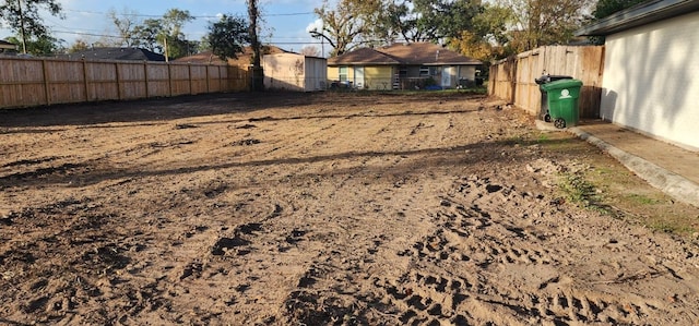 2214 Hewitt Dr, Houston, TX 77018 - view of yard