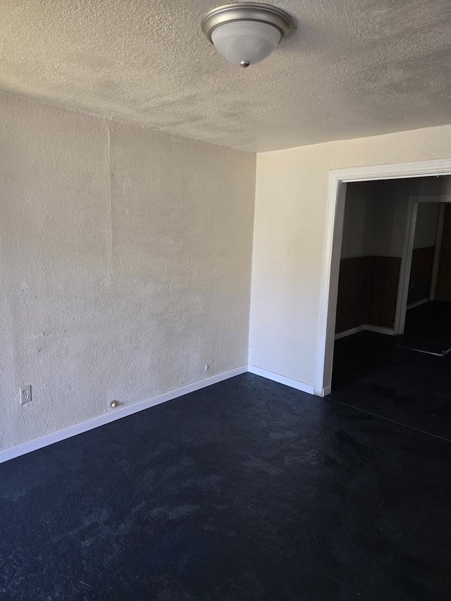 4412 Alvin St, Houston, TX 77051 - unfurnished room with a textured ceiling and baseboards