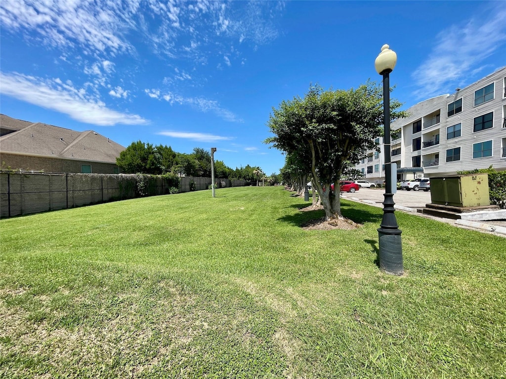 793 Davis Unit 110, League City, TX 77573 - view of yard