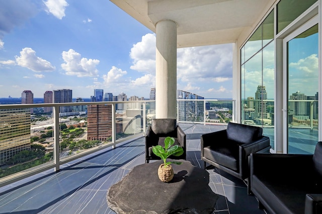 4521 San Felipe St Unit 2701, Houston, TX 77027 - balcony featuring a city view