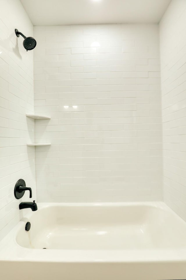 2519 Parana Dr, Houston, TX 77080 - bathroom featuring shower / bathtub combination