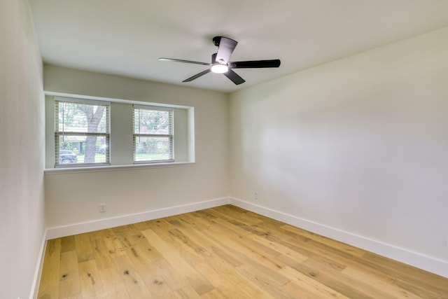 2519 Parana Dr, Houston, TX 77080 - unfurnished room featuring baseboards, light wood finished floors, and a ceiling fan
