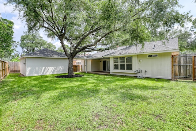 2519 Parana Dr, Houston, TX 77080 - back of house featuring roof with shingles