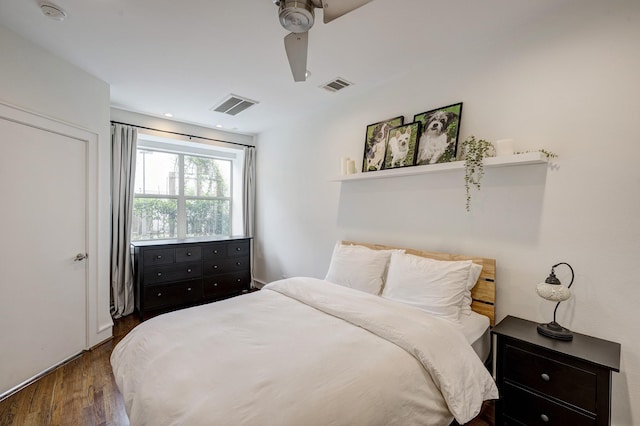 5317 Lillian St, Houston, TX 77007 - bedroom with wood finished floors and a ceiling fan