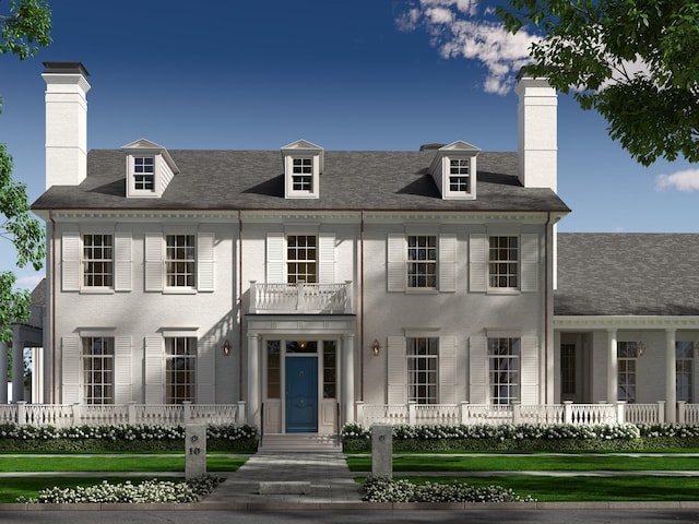 10 Courtlandt Pl, Houston, TX 77006 - colonial house featuring a chimney