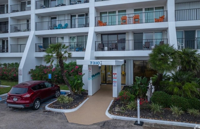 7310 Seawall Blvd Unit 309, Galveston, TX 77551 - view of apartment building / complex