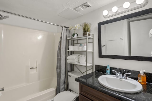 7310 Seawall Blvd Unit 309, Galveston, TX 77551 - full bath featuring vanity, shower / bath combo, and toilet