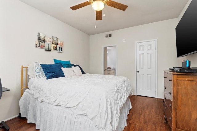 1881 Bering Dr Unit 25, Houston, TX 77057 - bedroom featuring dark wood-type flooring and a ceiling fan