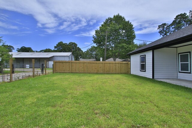 624 Pinewood Dr, Conroe, TX 77385 - view of yard