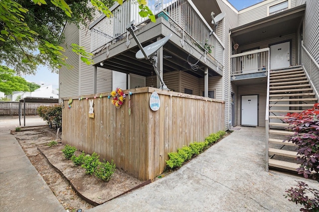 9707 Richmond Ave Unit 3, Houston, TX 77042 - view of side of home featuring a balcony