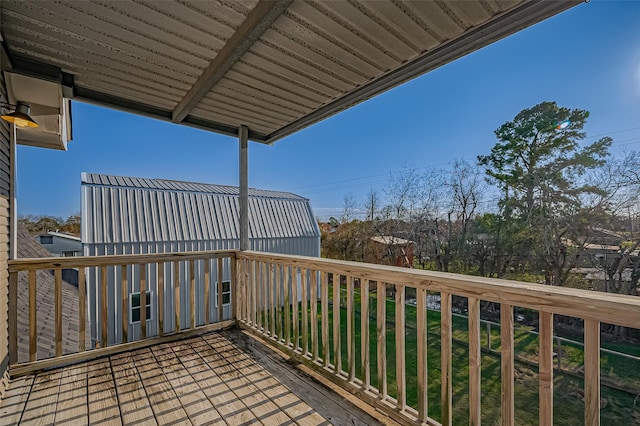 206 S Idaho St, La Porte, TX 77571 - view of wooden deck