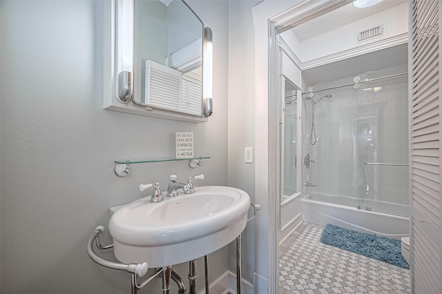 206 S Idaho St, La Porte, TX 77571 - full bathroom with shower / tub combination and a sink