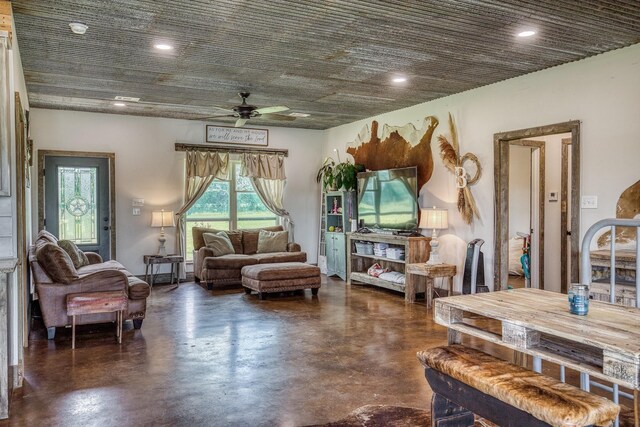 1850 Lcr 439, Groesbeck, TX 76667 - living room featuring ceiling fan, finished concrete flooring, and recessed lighting