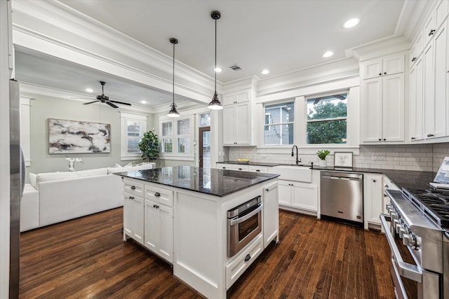 633 Oxford St, Houston, TX 77007 - photo 15