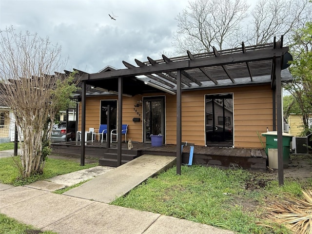 1509 Harry St, Victoria, TX 77901 - view of front facade featuring a pergola and covered porch