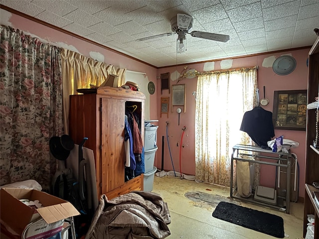 1509 Harry St, Victoria, TX 77901 - misc room featuring a ceiling fan and crown molding