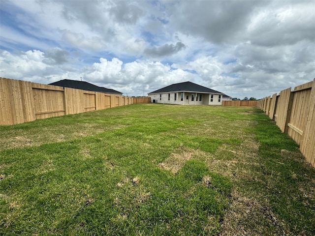 413 Robin St, Angleton, TX 77515 - view of yard