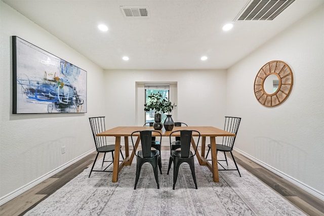 6315 Amie Ln Unit Cr879, Pearland, TX 77584 - dining area with wood finished floors, recessed lighting, and baseboards