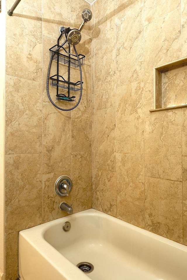 13911 W Richmond St, Needville, TX 77461 - bathroom with washtub / shower combination