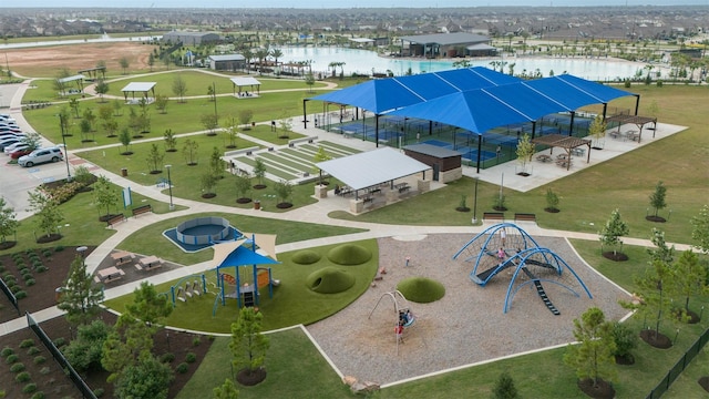 829 Laguna Green Ln, Katy, TX 77493 - bird's eye view of a park and a large body of water