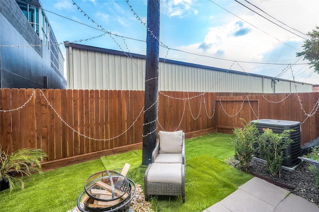 5014 Lillian St, Houston, TX 77007 - view of yard with central AC unit