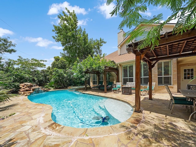 23647 Litchfield Bend Ln, Katy, TX 77494 - view of pool with a patio and a pool with connected hot tub