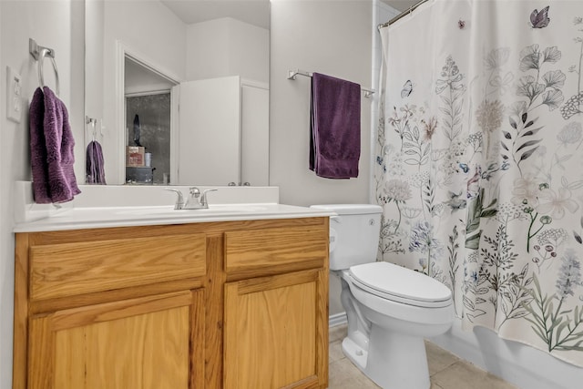 11823 Lois Ln, Pinehurst, TX 77362 - full bath with vanity, tile patterned flooring, toilet, and a shower with curtain