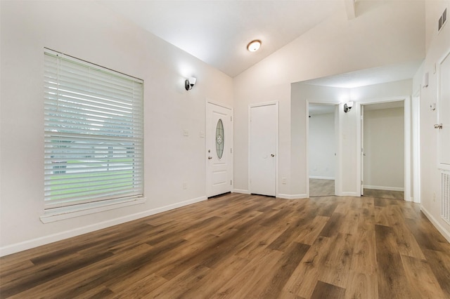 12626 Marble Dr, Houston, TX 77070 - foyer entrance with wood finished floors, lofted ceiling, and baseboards